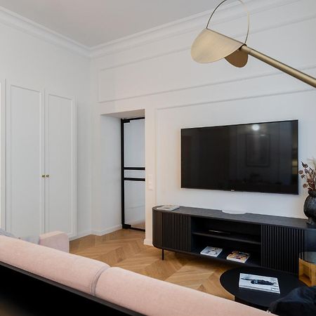 Premium Apartment In Parisian Style In The Heart Of Old 크라쿠프 외부 사진