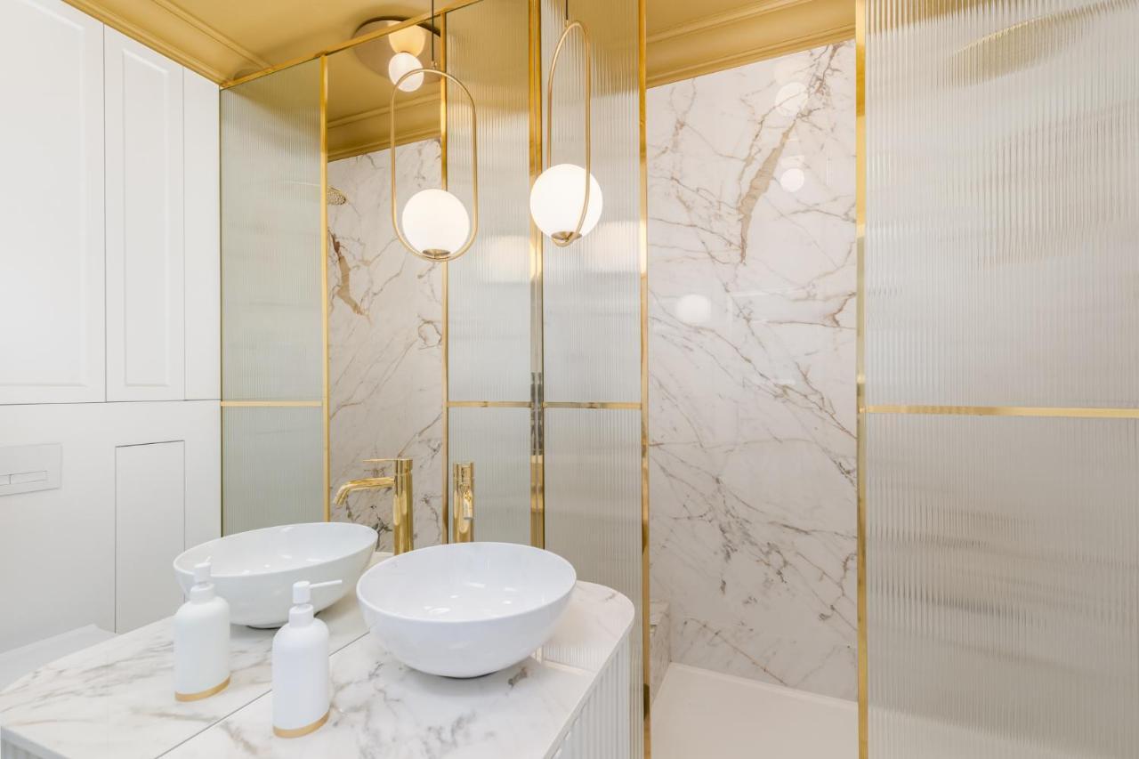 Premium Apartment In Parisian Style In The Heart Of Old 크라쿠프 외부 사진