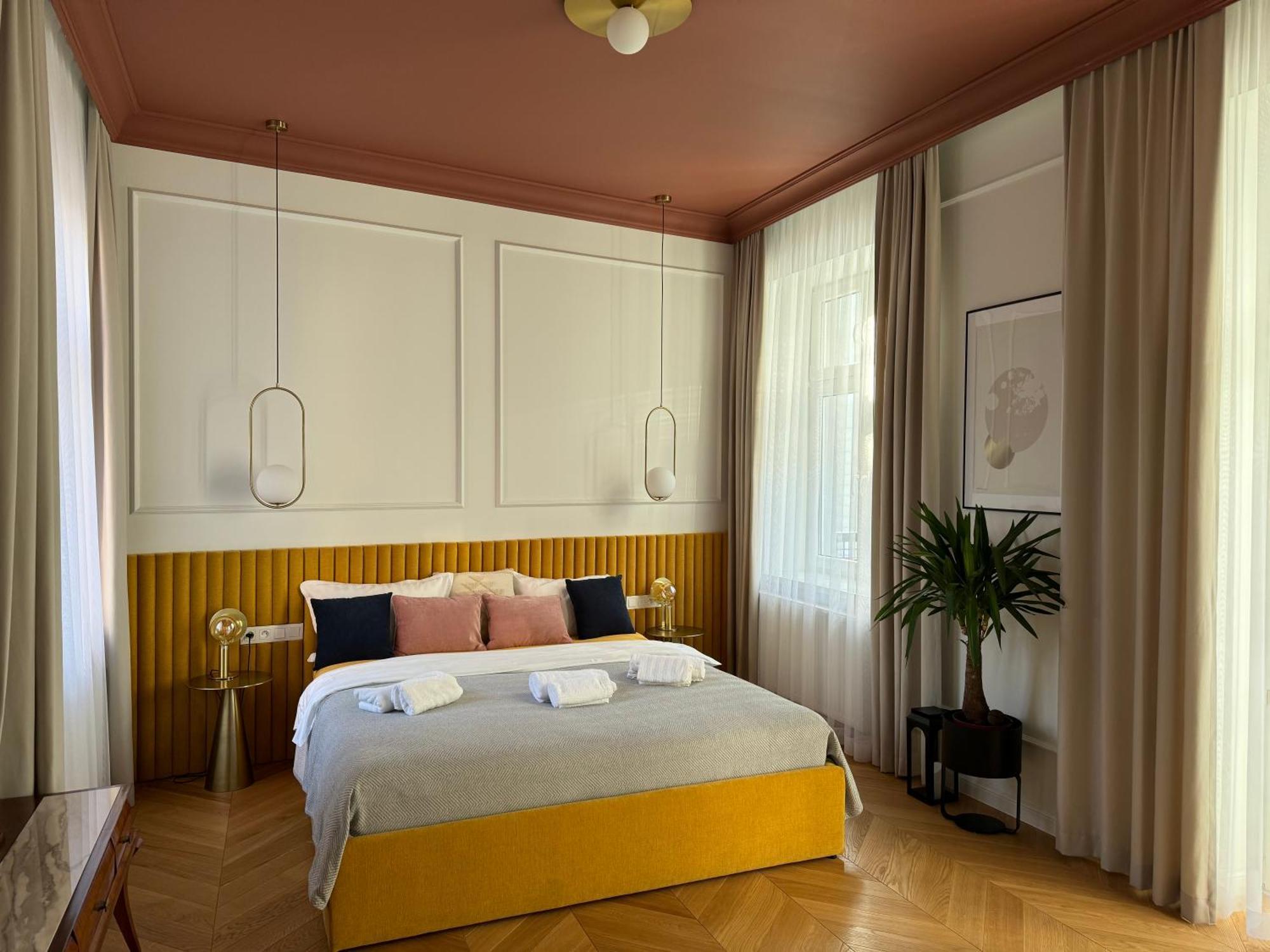 Premium Apartment In Parisian Style In The Heart Of Old 크라쿠프 외부 사진
